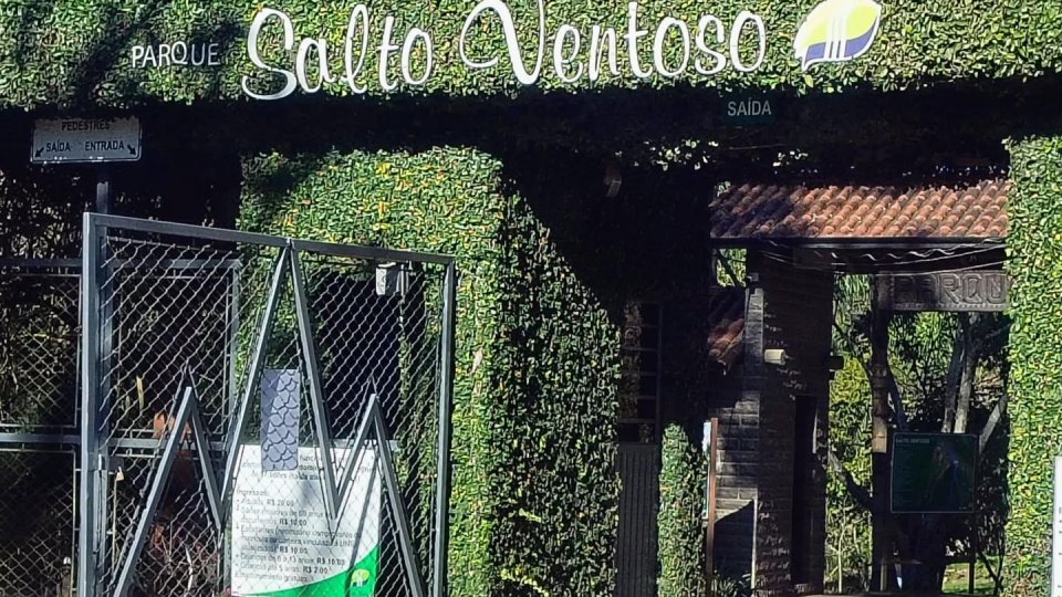 Salto Ventoso, Caminhos de Pedra e Stone Hall - Foto 7